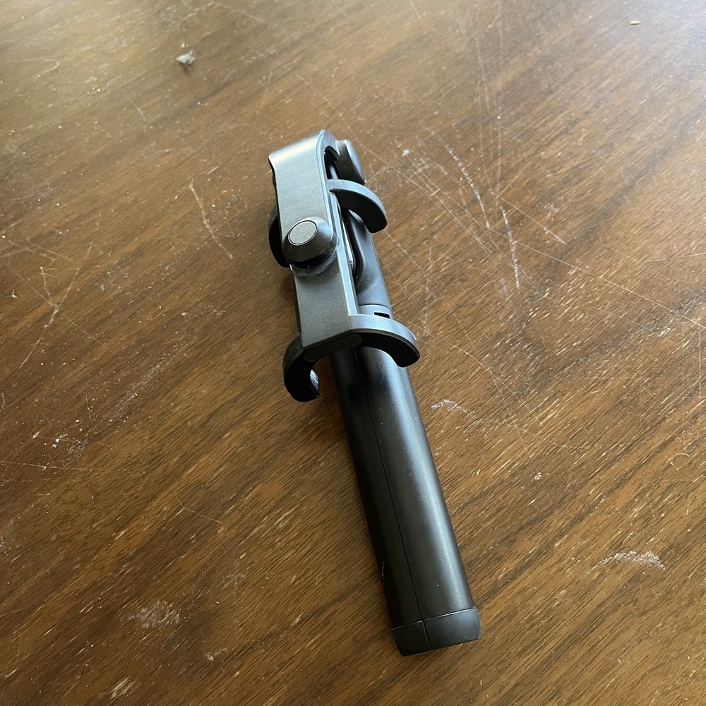 XIAOMI MI BLUETOOTH SELFIE STICK TRIPOD PHONE HOLDER REMOTE SHUTTER - Picture 6 of 6